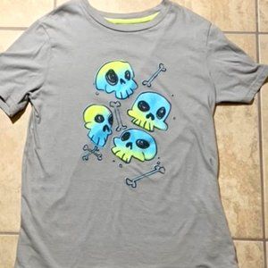 Bundle 4 T's for $10